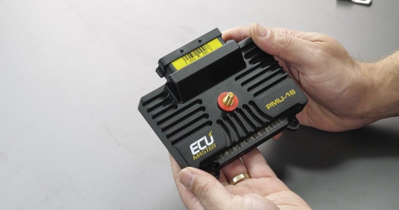 Vista previa de 408 | Fusibles y relés vs. PDM: ¿cuál es mejor?