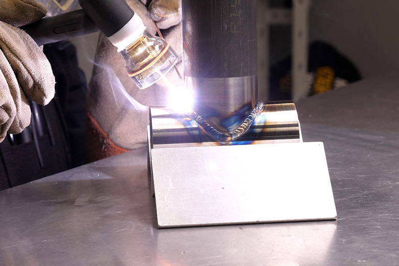 zP1099105.MOV.03 33 44 02.Still001