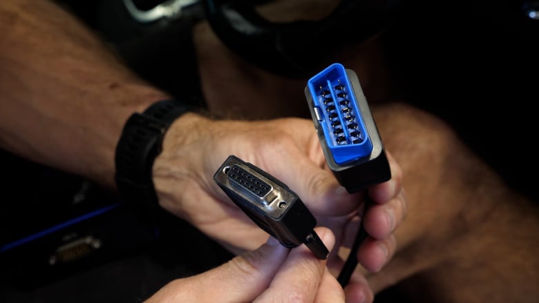 OBD2 ECU tuning tool and diagnostic plugs