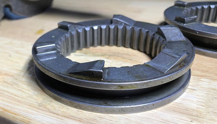 Clutchless Shifting | Dog Engagement Gearboxes [TECH NUGGET]