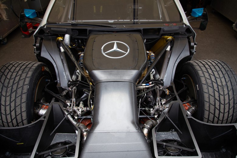 Mercedes AMG C63 DTM0