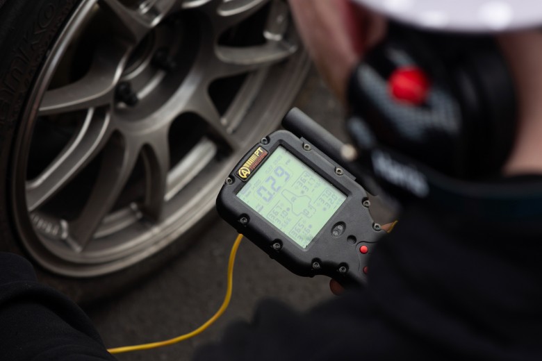 tyre pressure check