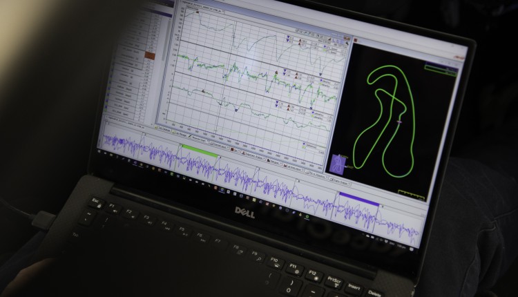 Former F1 Data Engineer Explains Race Telemetry | MoTeC [TECH TALK]