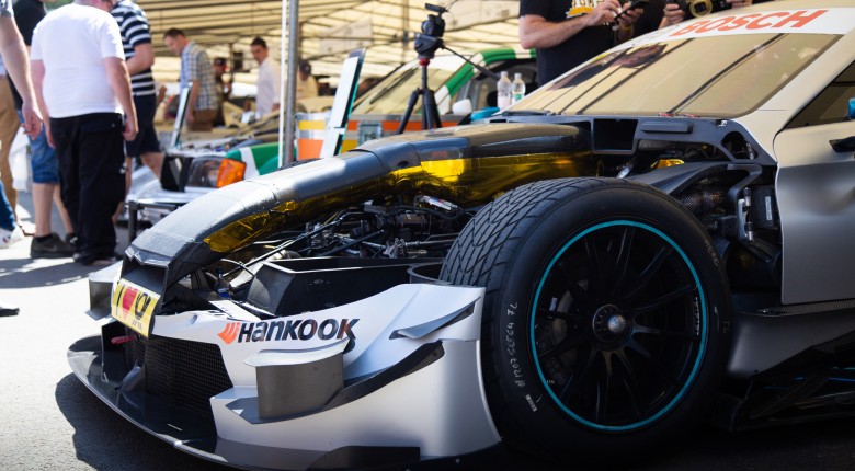 500 CV, 280 km/h y sin ayudas al conductor | ¿El ÚLTIMO Mercedes-AMG del DTM? [TOUR TÉCNICO] - Imagen destacada