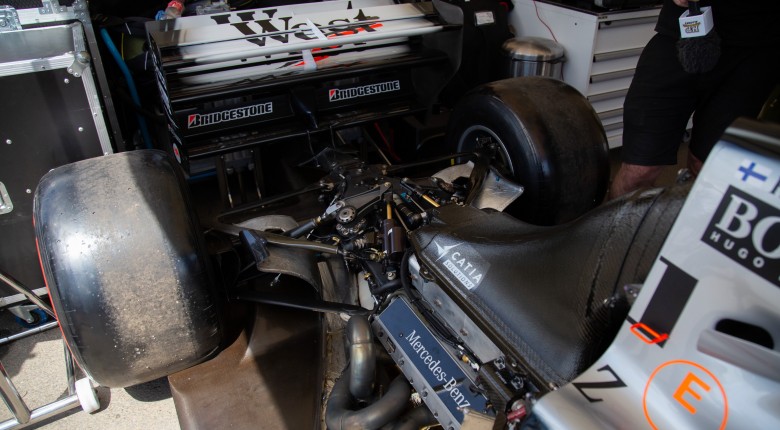 18,400 RPM, 900HP 3L Mercedes V-10...NA! | Formula One Secrets [TECH TALK] - Featured Image